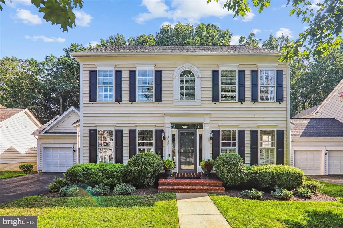 Gaithersburg, MD 20878,907 LINSLADE ST