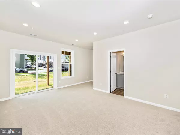 Frederick, MD 21701,108 SPRING BANK WAY