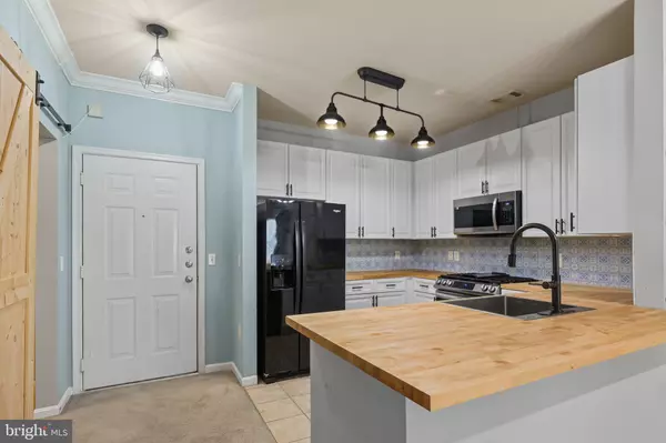 Vienna, VA 22181,9480 VIRGINIA CENTER BLVD #329