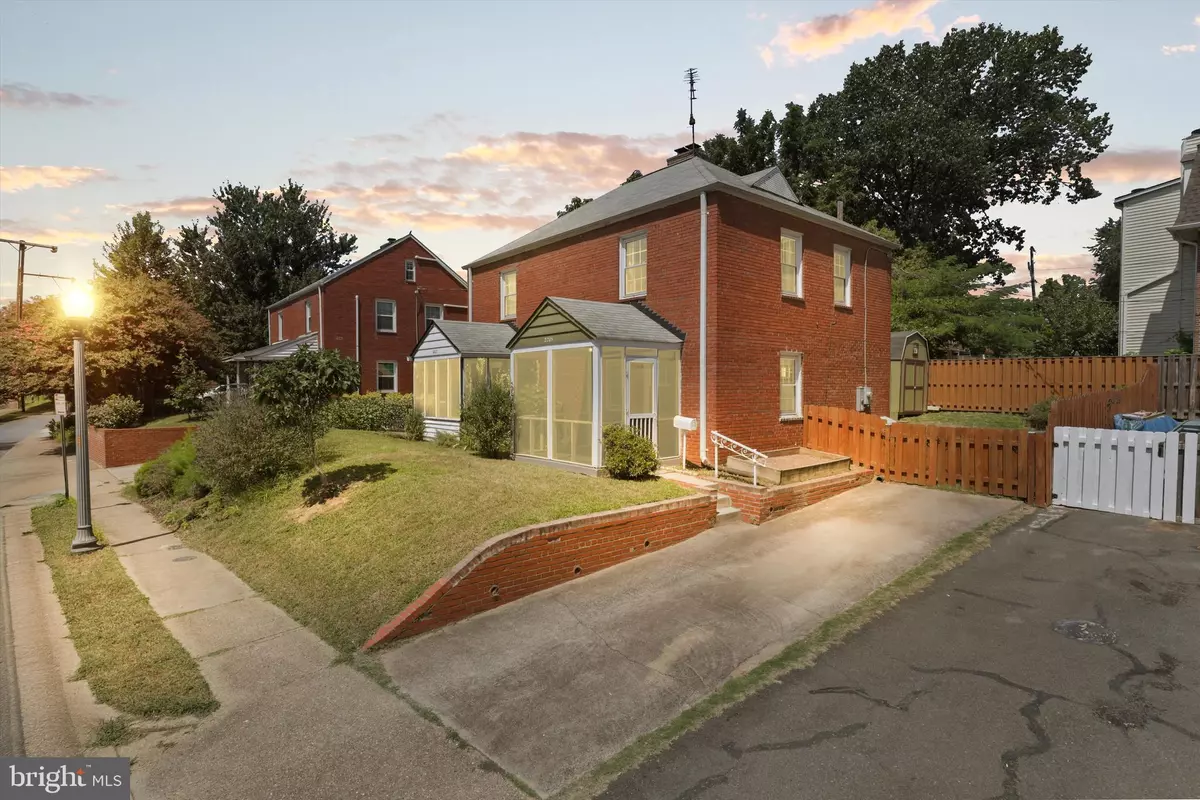 Arlington, VA 22204,2205 6TH ST S