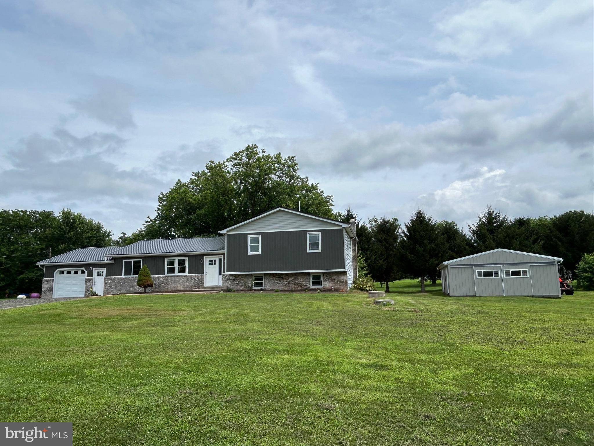 Millersburg, PA 17061,182 KLINGER RD