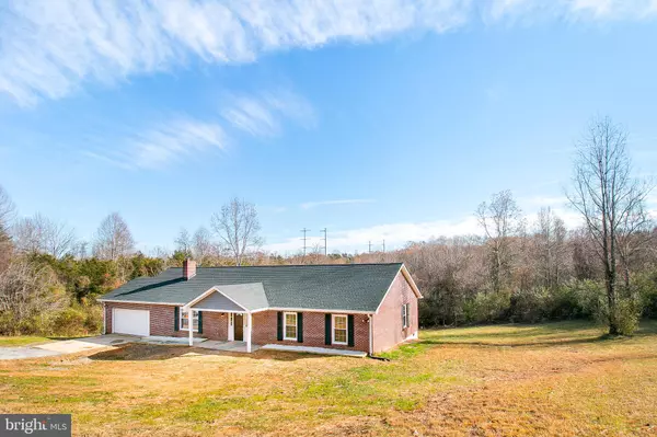 Jeffersonton, VA 22724,19196 FERGUSON LN