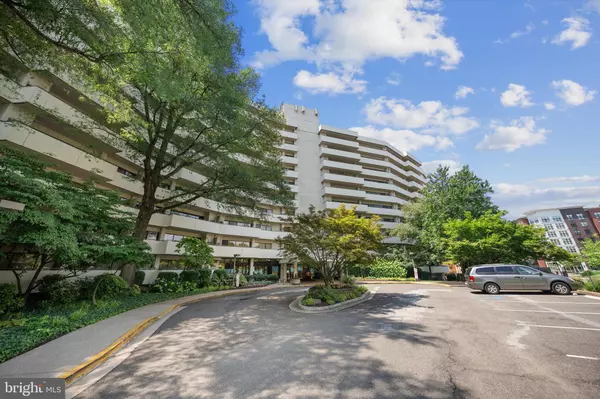Arlington, VA 22204,5300 COLUMBIA PIKE #315