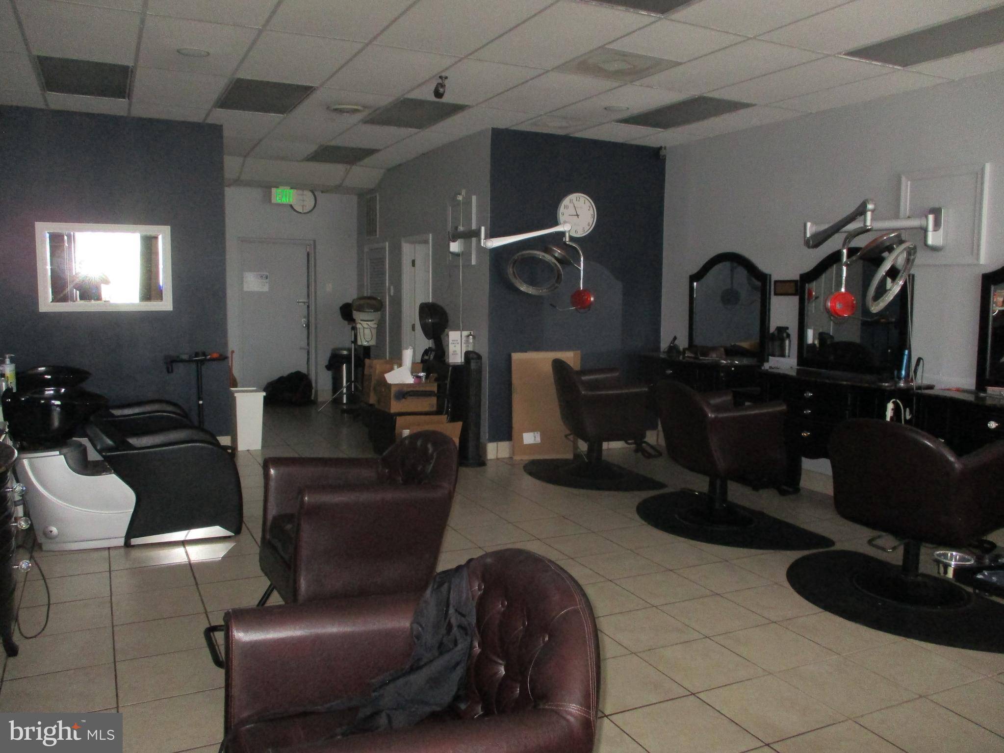 Elkton, MD 21921,7/8 COMMERCIAL PLAZA