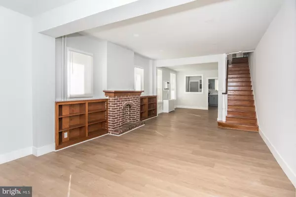 Philadelphia, PA 19135,5739 VANDIKE ST