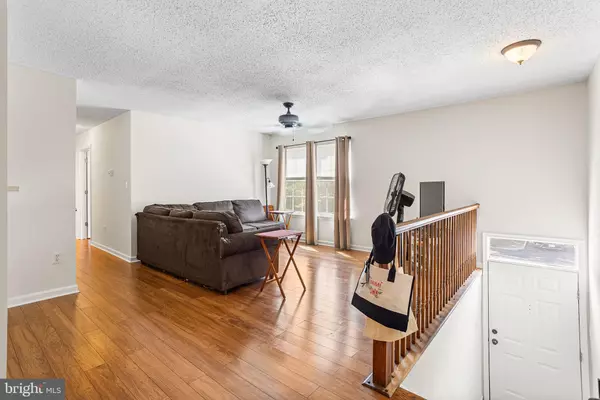 Pennington, NJ 08534,205 GENTRY CT