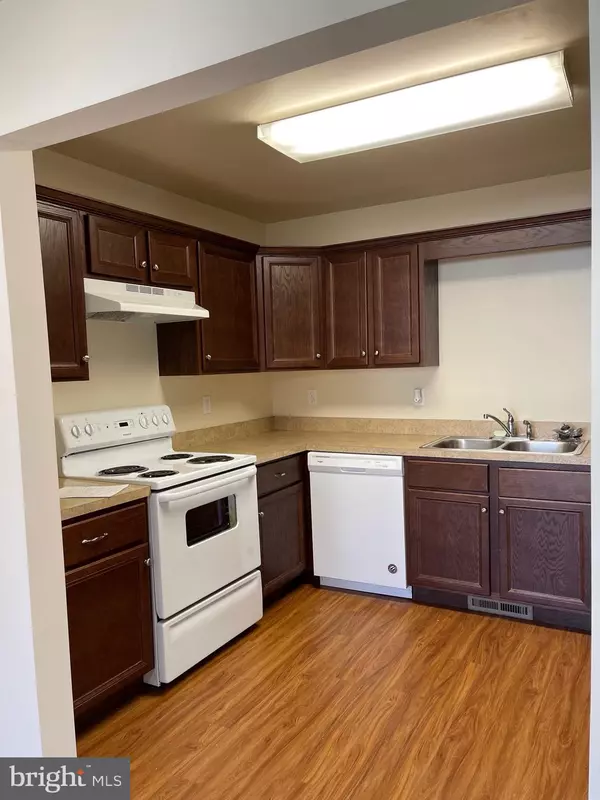 Colonial Beach, VA 22443,873 MATTOX AVE