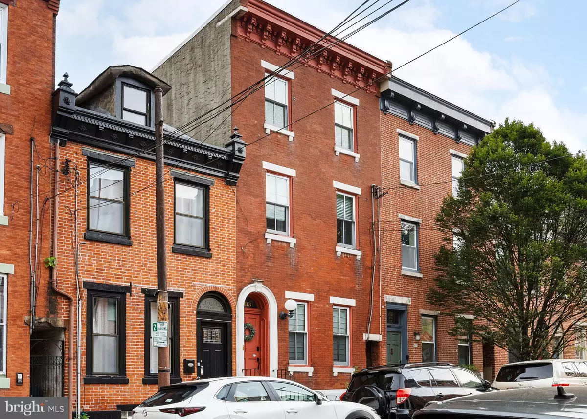 Philadelphia, PA 19123,933 N 4TH ST