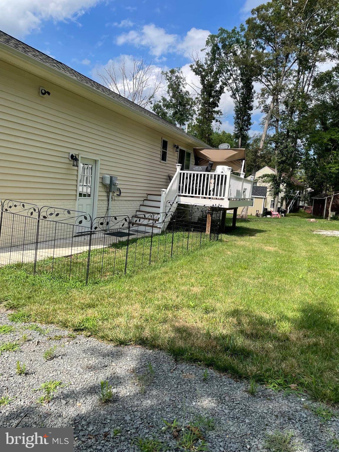 Remington, VA 22734,12253 DAVIS RD