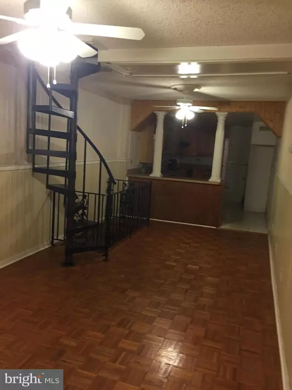 2618 N WATERLOO ST, Philadelphia, PA 19133