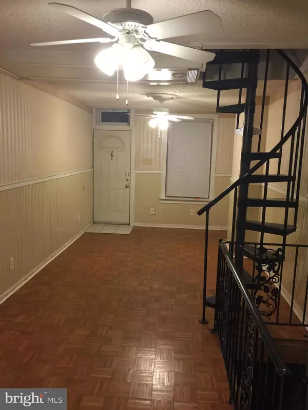 Philadelphia, PA 19133,2618 N WATERLOO ST