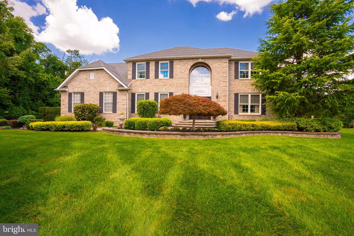 Monroe Township, NJ 08831,10 MIMI DR