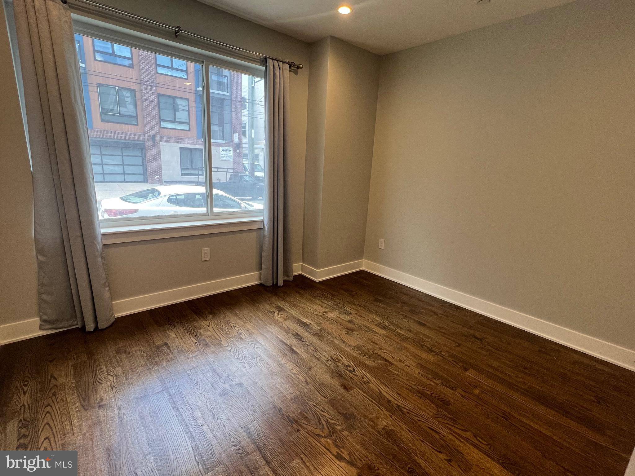 Philadelphia, PA 19122,1225 N 5TH ST #1