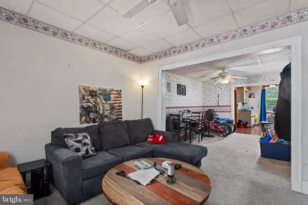 Williamstown, PA 17098,330 JULIAN ST