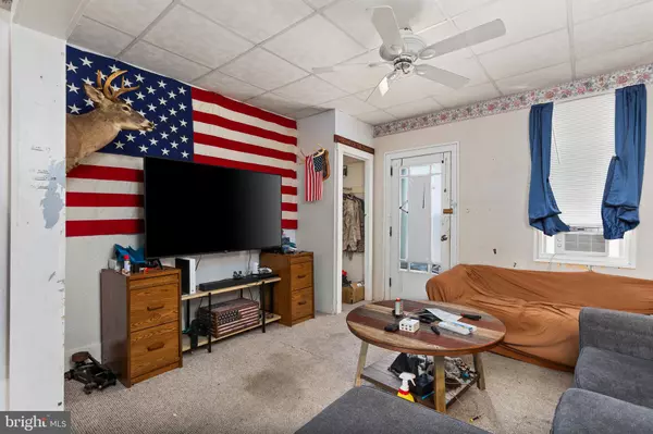 Williamstown, PA 17098,330 JULIAN ST