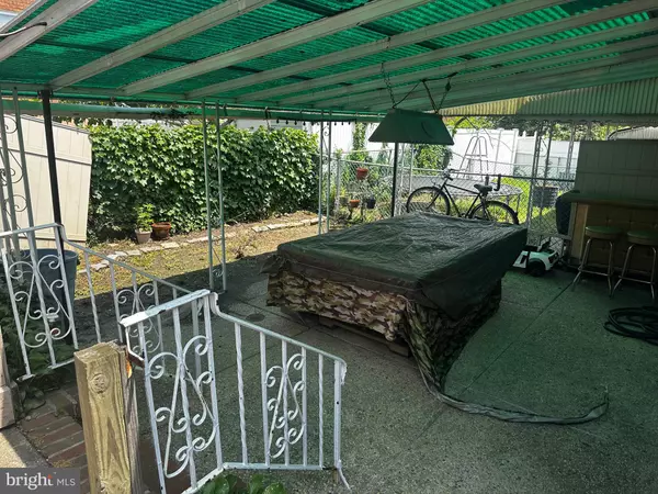 Philadelphia, PA 19153,7400 SANDPIPER PL