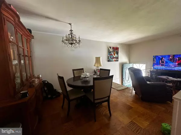 Philadelphia, PA 19153,7400 SANDPIPER PL