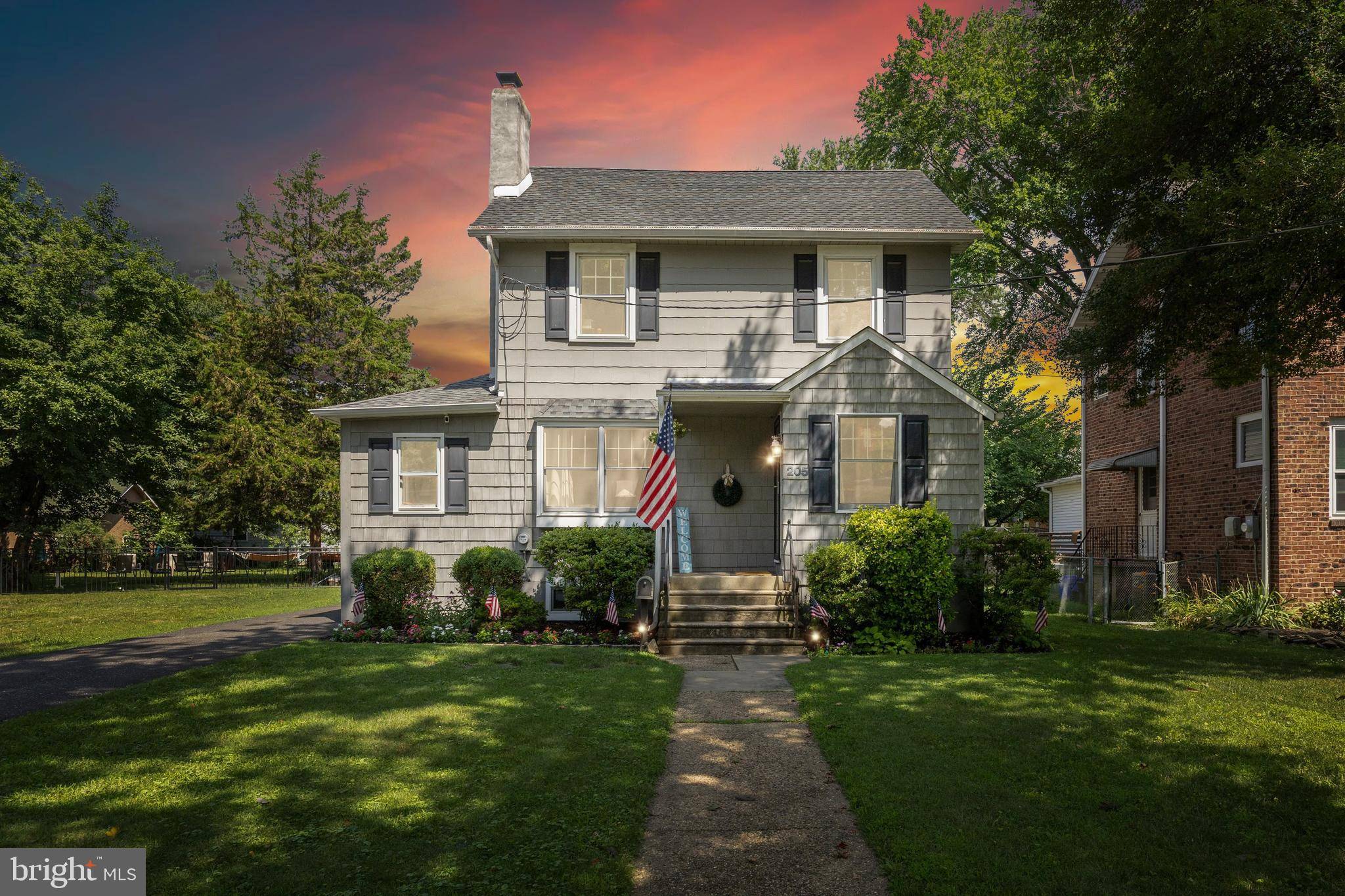 205 E BETTLEWOOD AVE, Oaklyn, NJ 08107