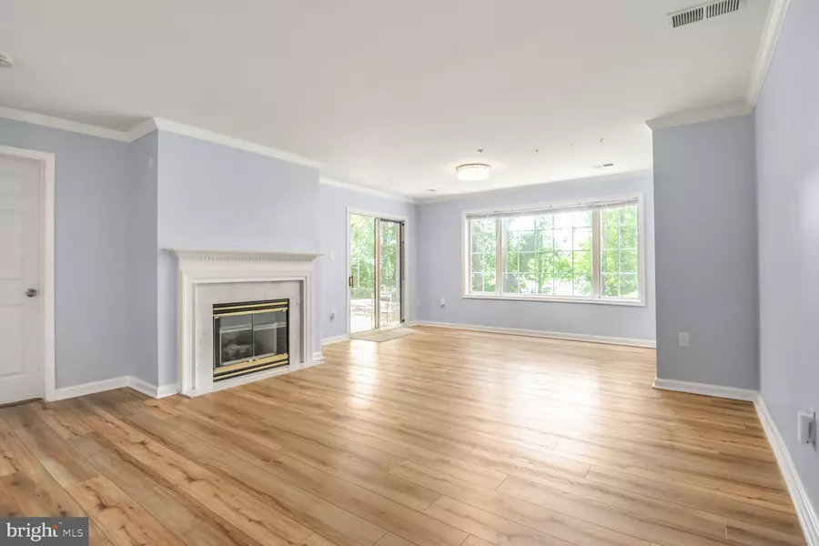 20406 SHORE HARBOUR DR #4-A, Germantown, MD 20874