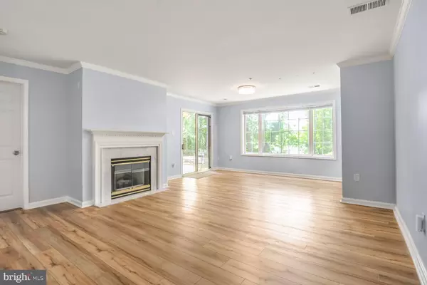 20406 SHORE HARBOUR DR #4-A, Germantown, MD 20874