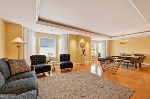 Pikesville, MD 21208,8002 BRYNMOR CT #105