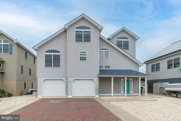 10 SEA ISLE DR, Tuckerton, NJ 08087