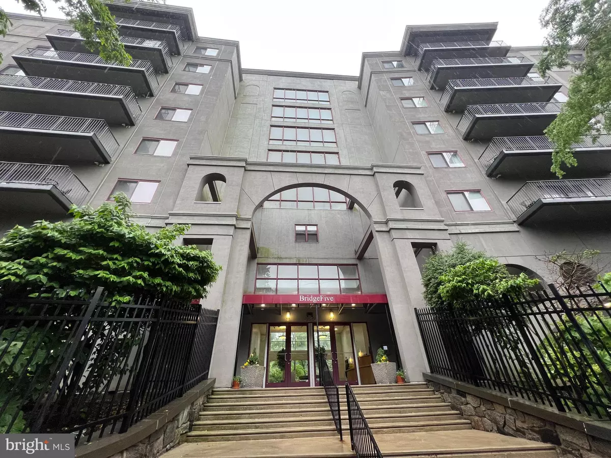Philadelphia, PA 19127,3750-78 MAIN ST #408
