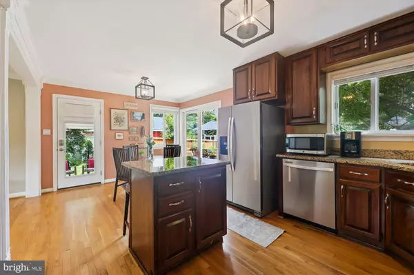 Alexandria, VA 22304,Address not disclosed