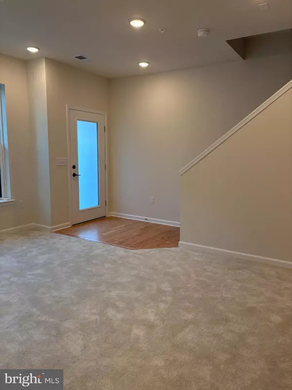 West Windsor Twp, NJ 08550,1212 PARKER BLVD #1212