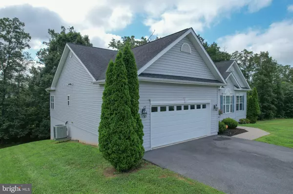 Falling Waters, WV 25419,35 KANAWHA CT