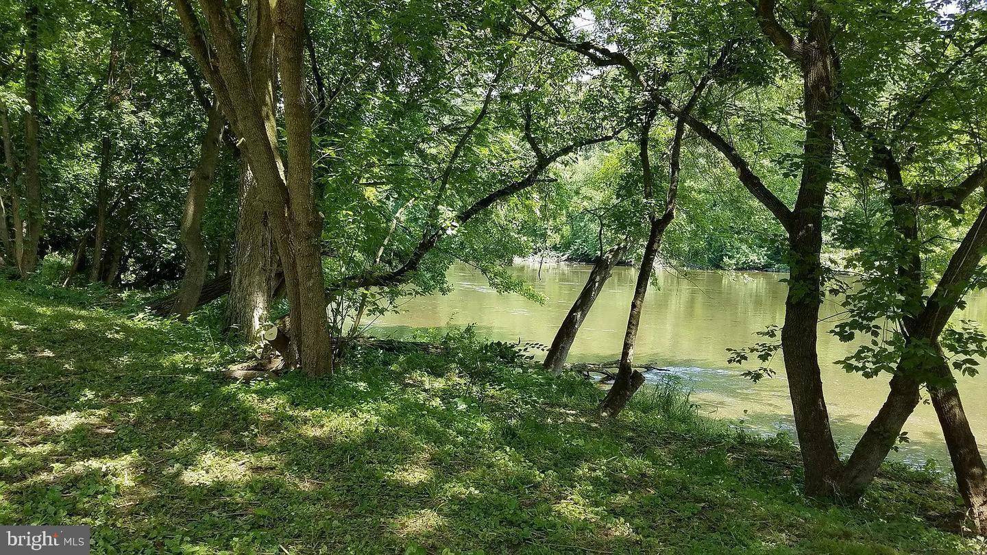 Camp Hill, PA 17011,1091 OYSTER MILL RD