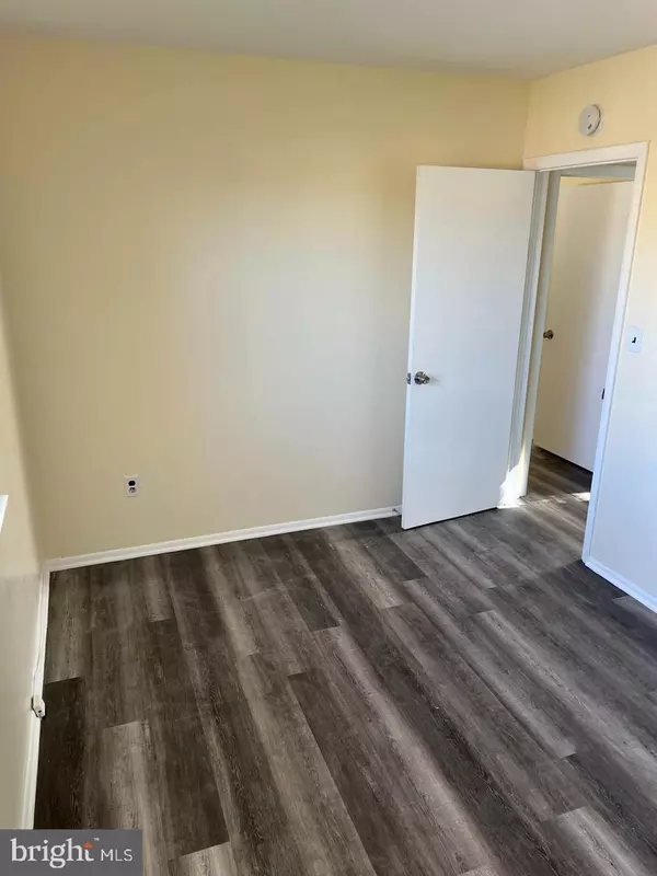 Burlington, NJ 08016,28-6 FLORENCE TOLLGATE PL