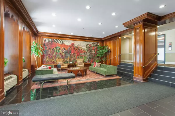 Washington, DC 20008,2501 CALVERT ST NW #802