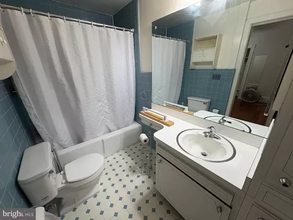 Merchantville, NJ 08109,Address not disclosed