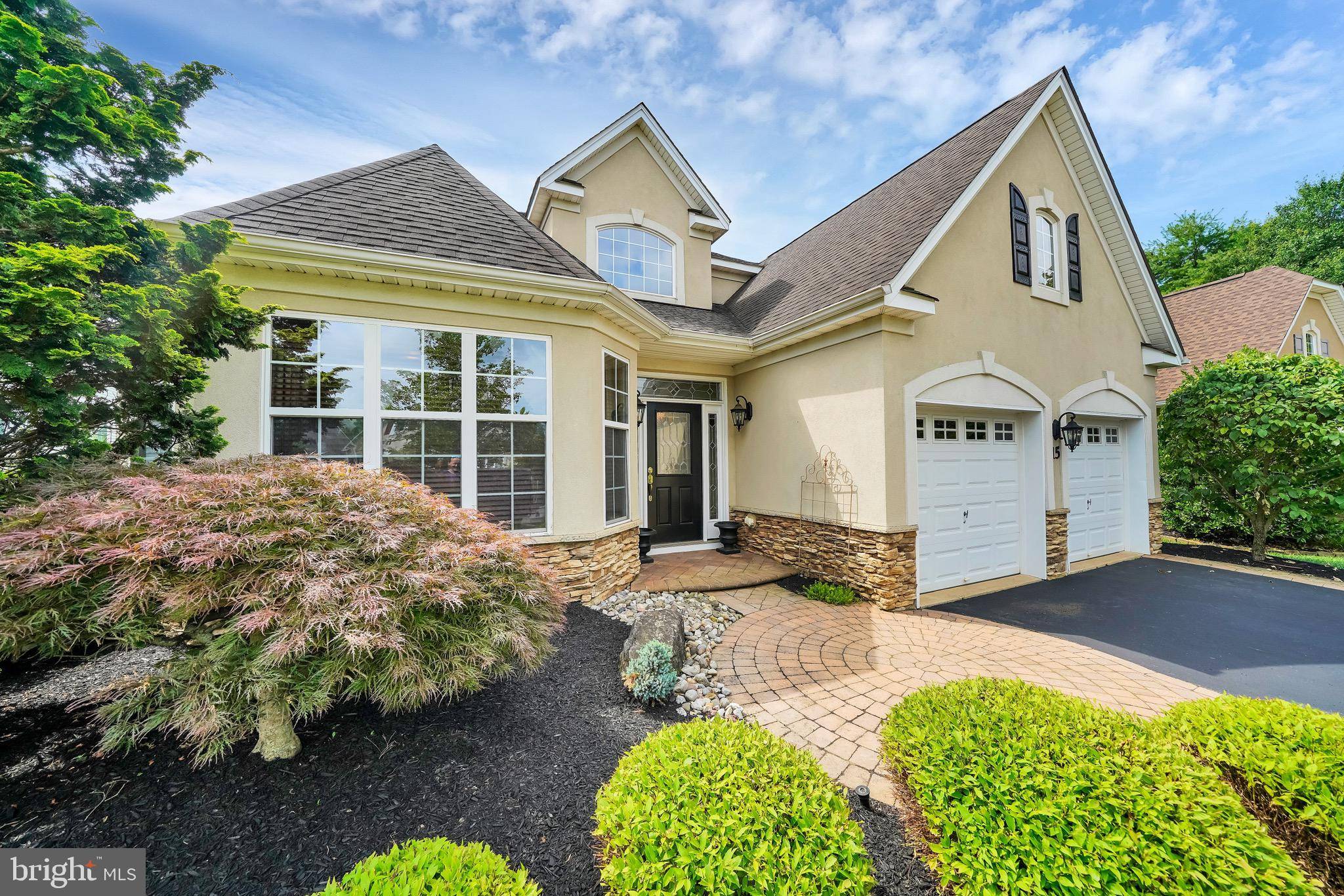 Hamilton, NJ 08691,15 SANIBEL LN