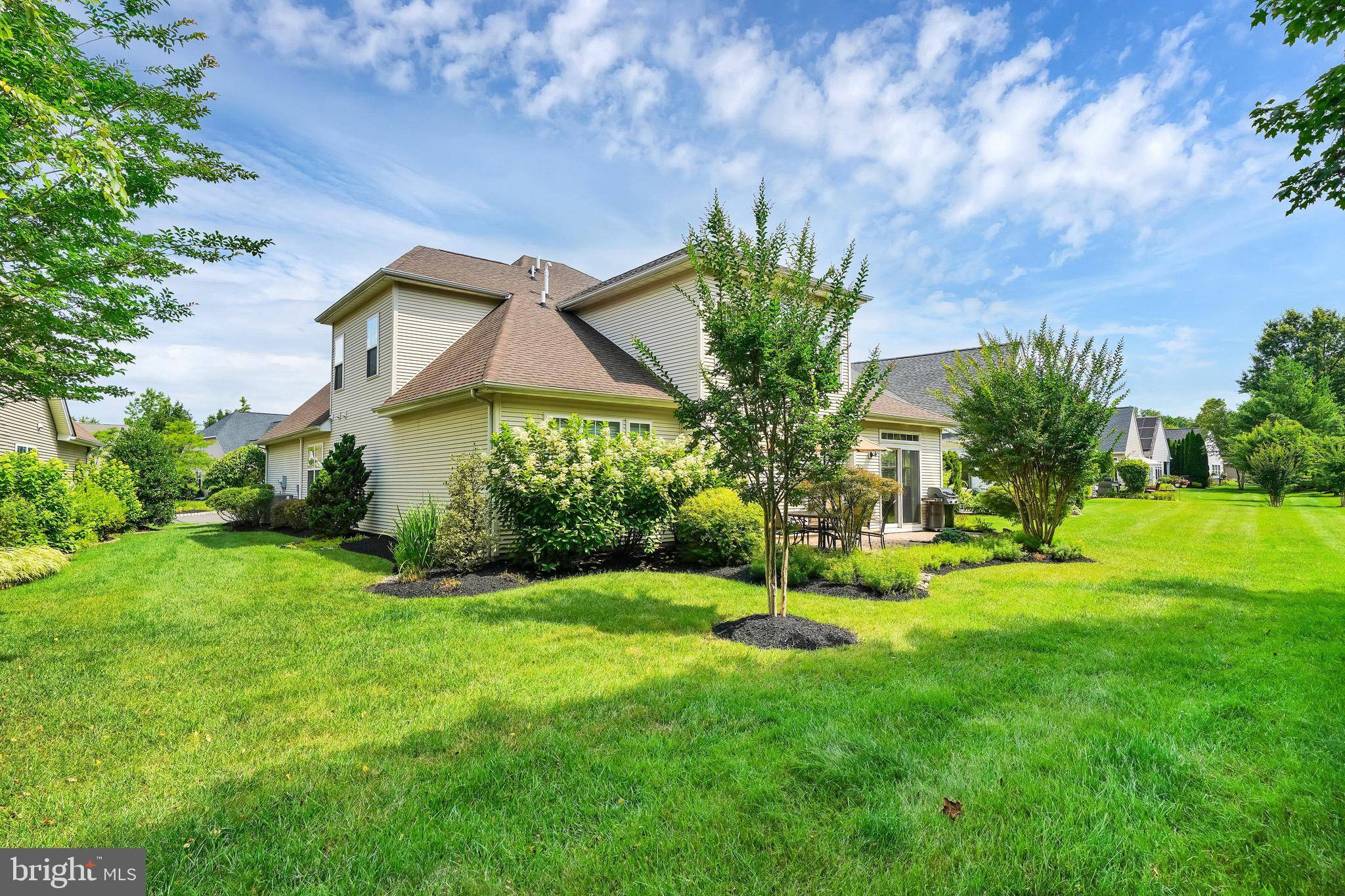Hamilton, NJ 08691,15 SANIBEL LN