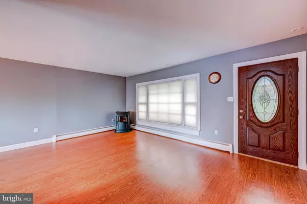 Yardley, PA 19067,9 RITA RD