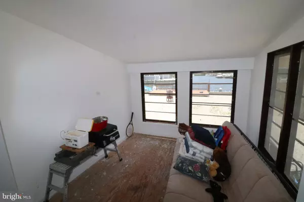 Tuckerton, NJ 08087,34 BOOM WAY N