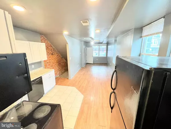 Philadelphia, PA 19143,528 S 55TH ST