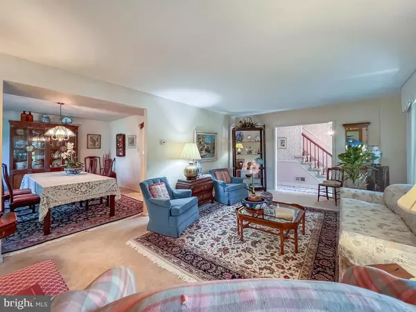 Southampton, PA 18966,185 TOLL DR