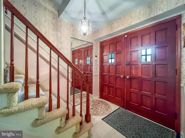 Southampton, PA 18966,185 TOLL DR