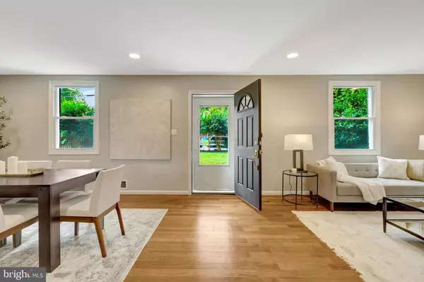 Falls Church, VA 22042,7004 CHESTNUT AVE