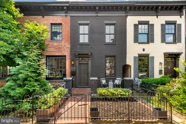 419 INDEPENDENCE AVE SE, Washington, DC 20003