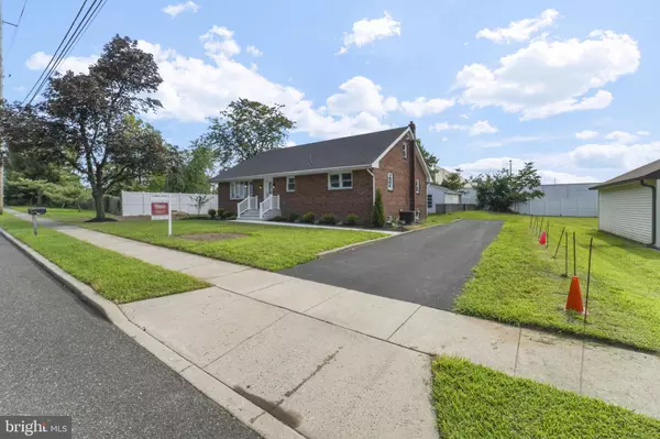 Burlington Township, NJ 08016,5 YUBAS AVE