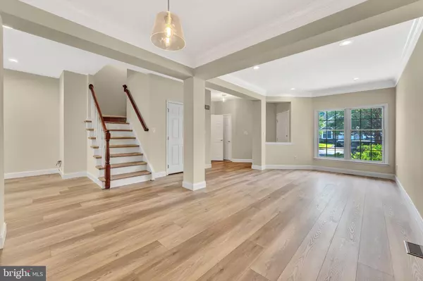 Princeton, NJ 08540,40 CALEB LN