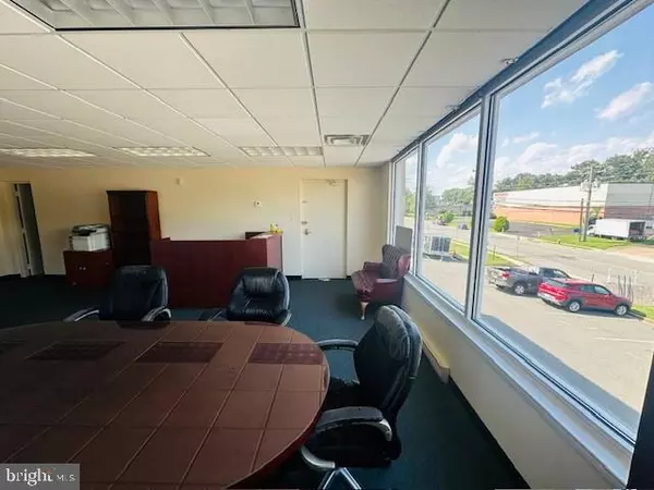 Springfield, VA 22151,5414 PORT ROYAL RD #201C