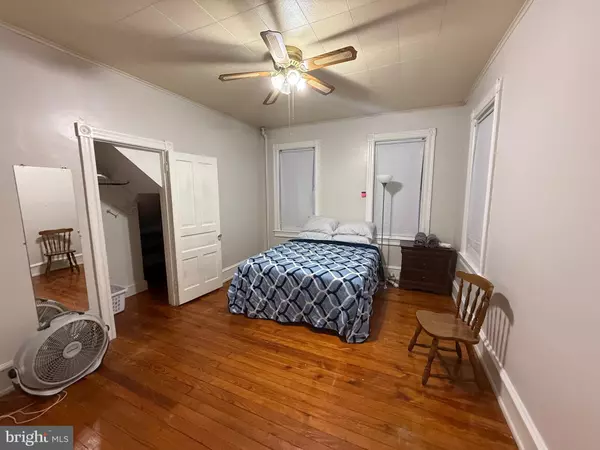 Merchantville, NJ 08109,Address not disclosed