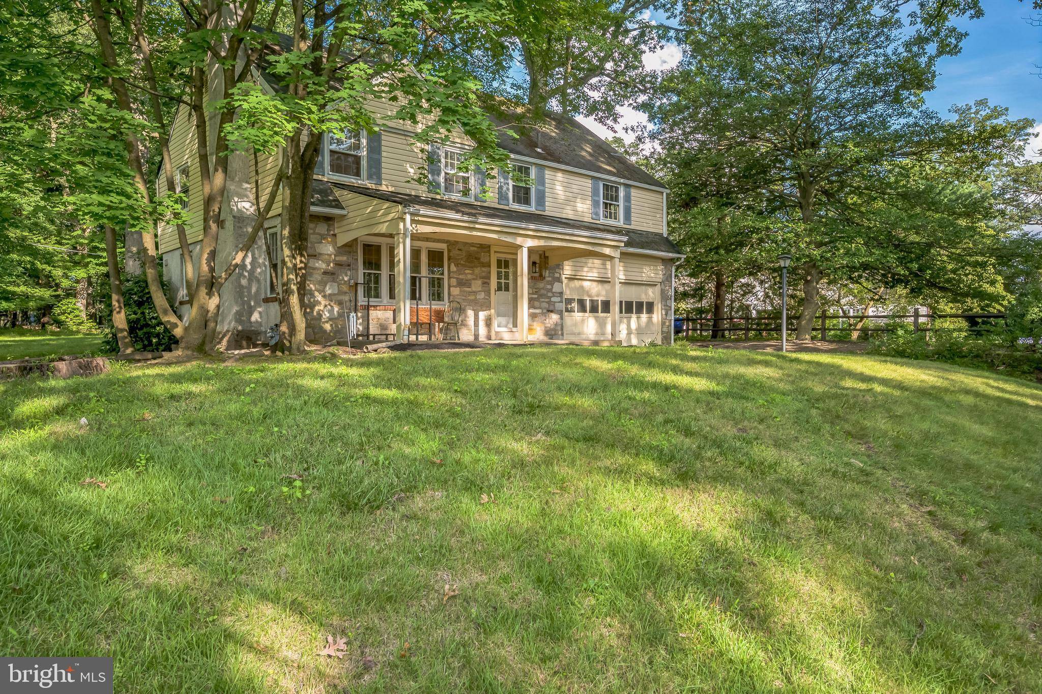 Abington, PA 19001,1947 ACORN LN