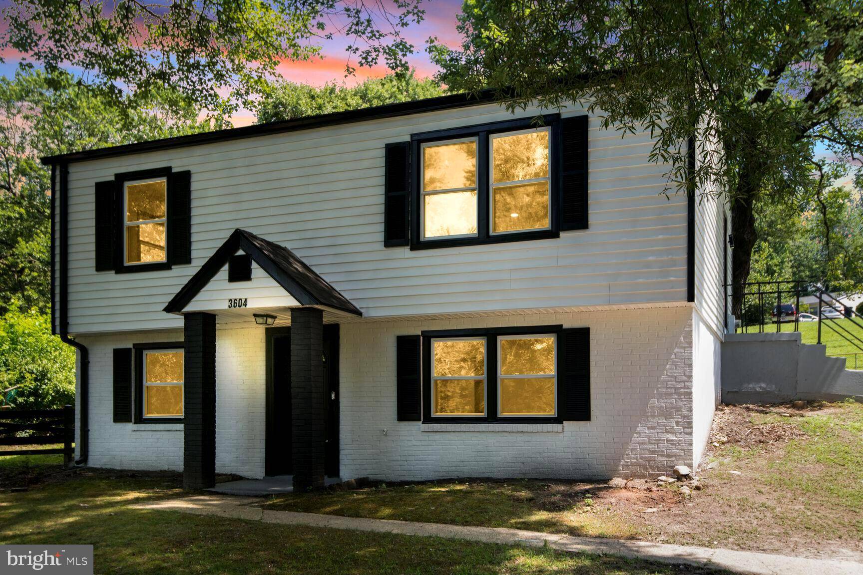 Upper Marlboro, MD 20772,3604 HALLOWAY N