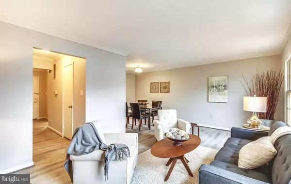 Gaithersburg, MD 20878,13 PRAIRIE ROSE CT #9-7